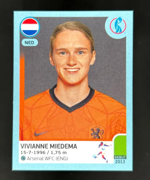 2022 Panini Women's EURO Sticker Vivianne Miedema #215