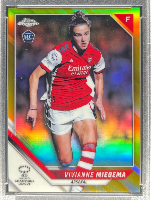 2021-22 Topps Chrome UWCL Vivianne Miedema Gold /50 #10