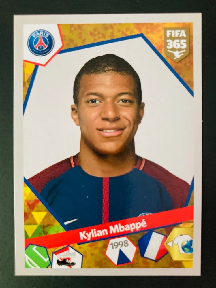 2017-18 Panini FIFA 365 #250